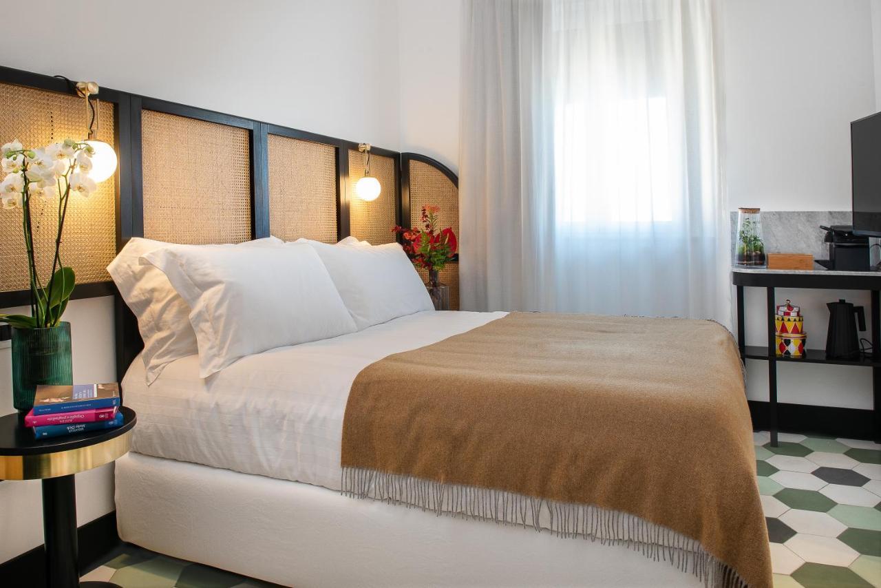 Magnolia Boutique Rooms คาตาเนีย ภายนอก รูปภาพ